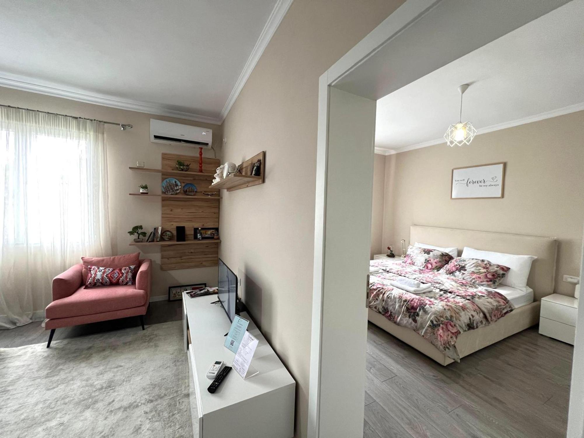 Cozy Flat Near Air Albania Stadium 1 ティラナ エクステリア 写真